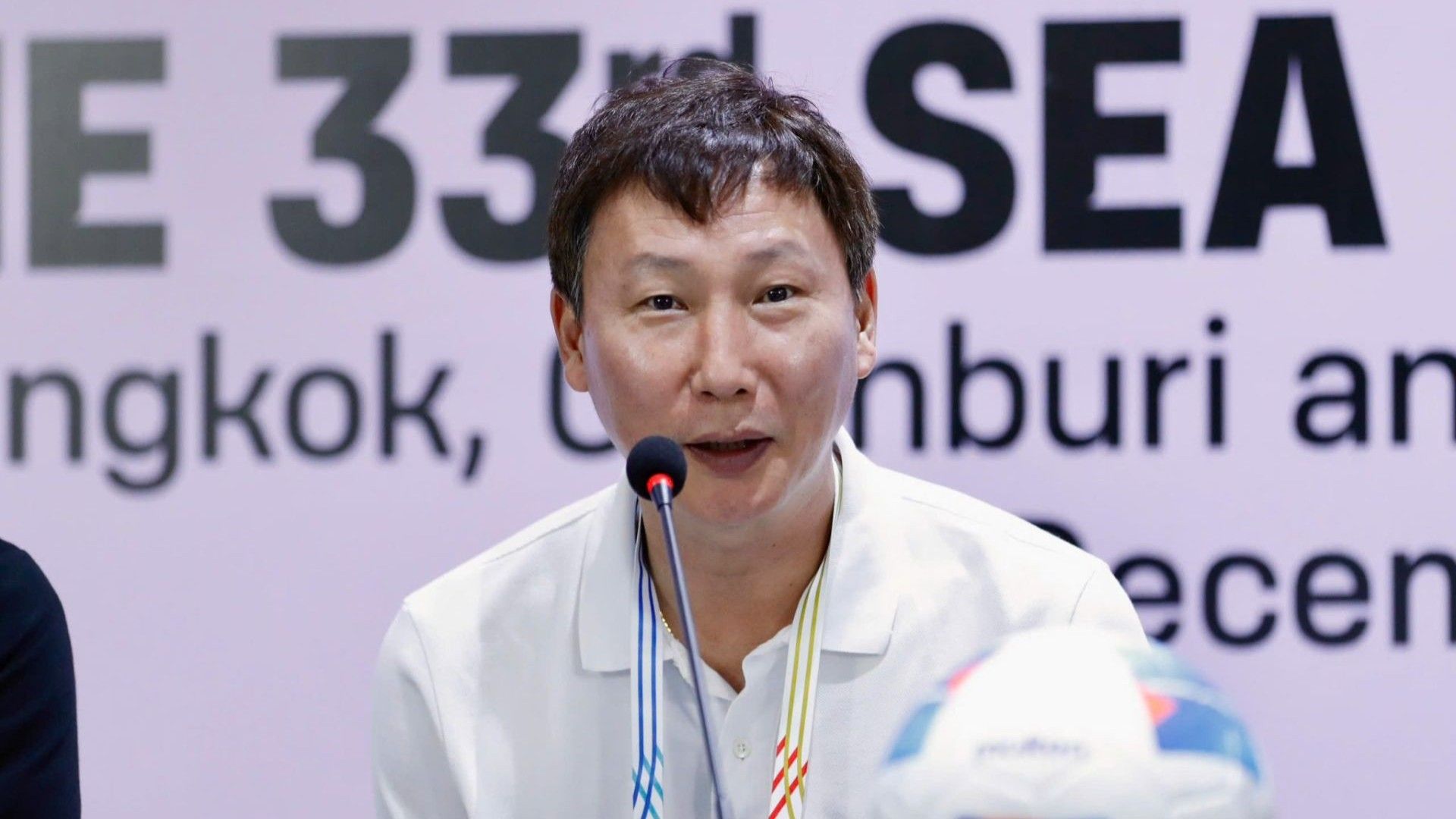 Kim Sang-sik - Pelatih Vietnam