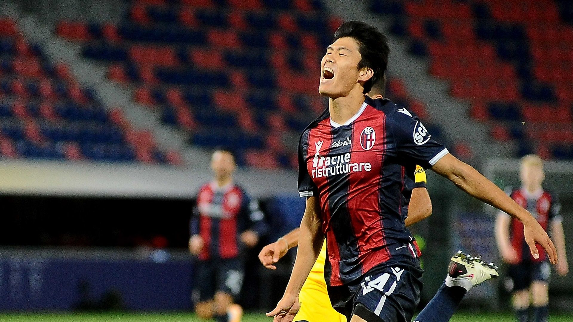 2020-09-29 Bologna Tomiyasu