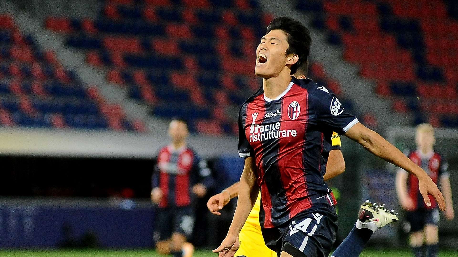 2020-09-29 Bologna Tomiyasu