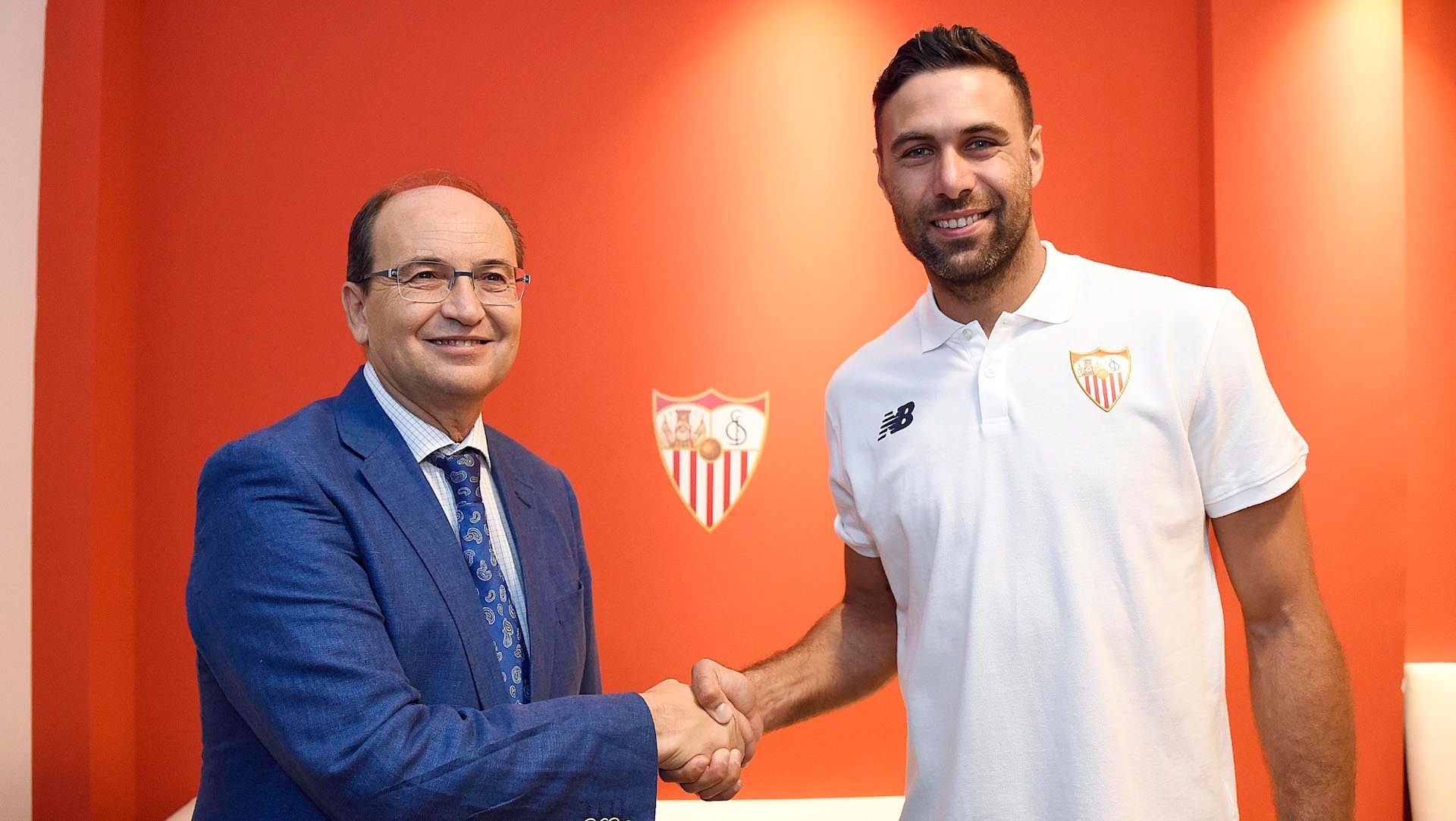 Salvatore Sirigu Sevilla FC
