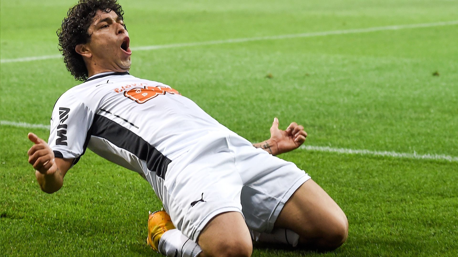 Luan Atlético MG 4x1 Corinthians 15 10 14