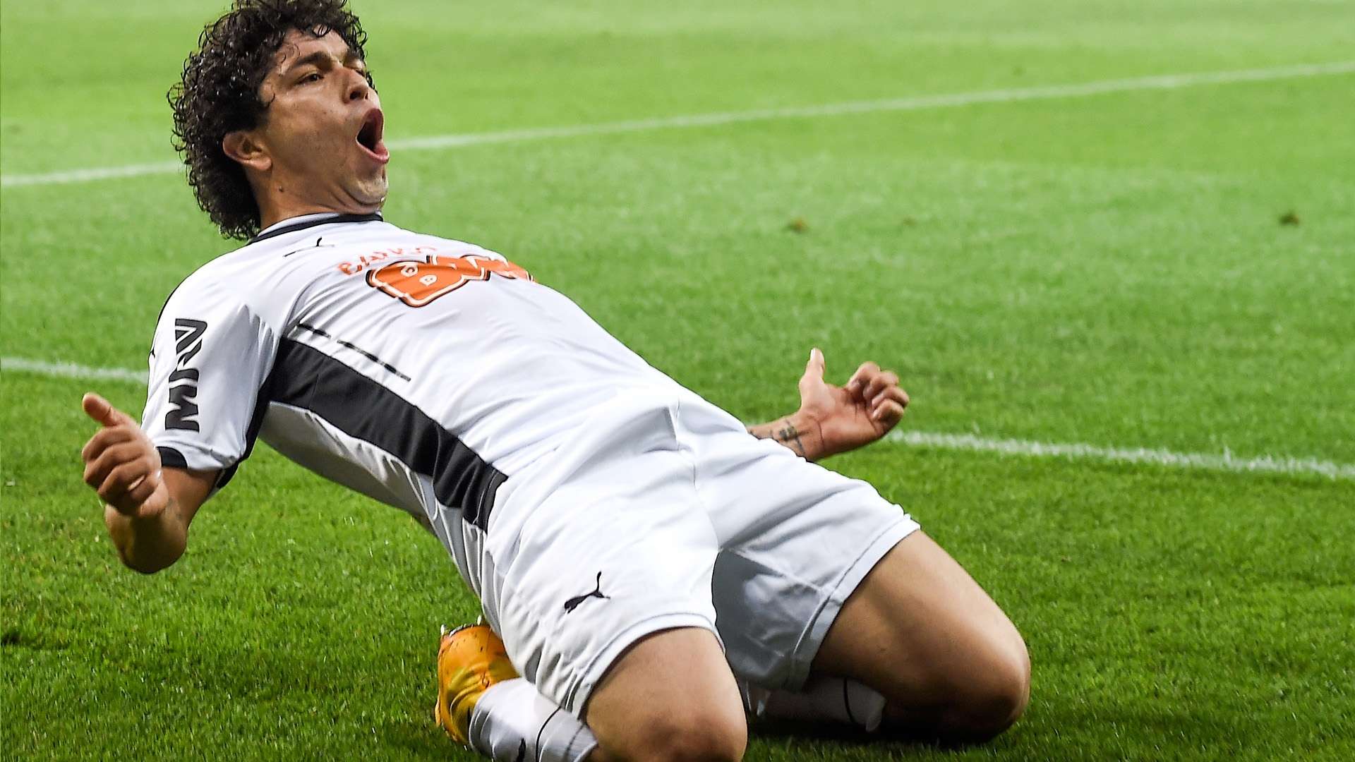 Luan Atlético MG 4x1 Corinthians 15 10 14