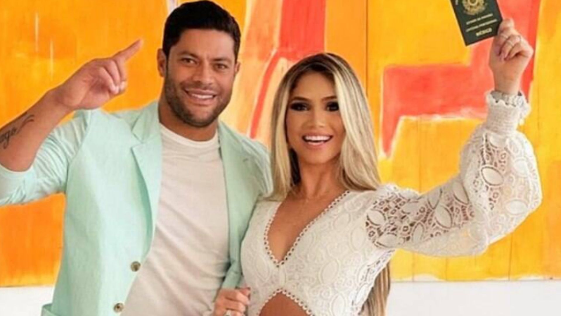 Hulk e sua esposa, Camila Ângelo