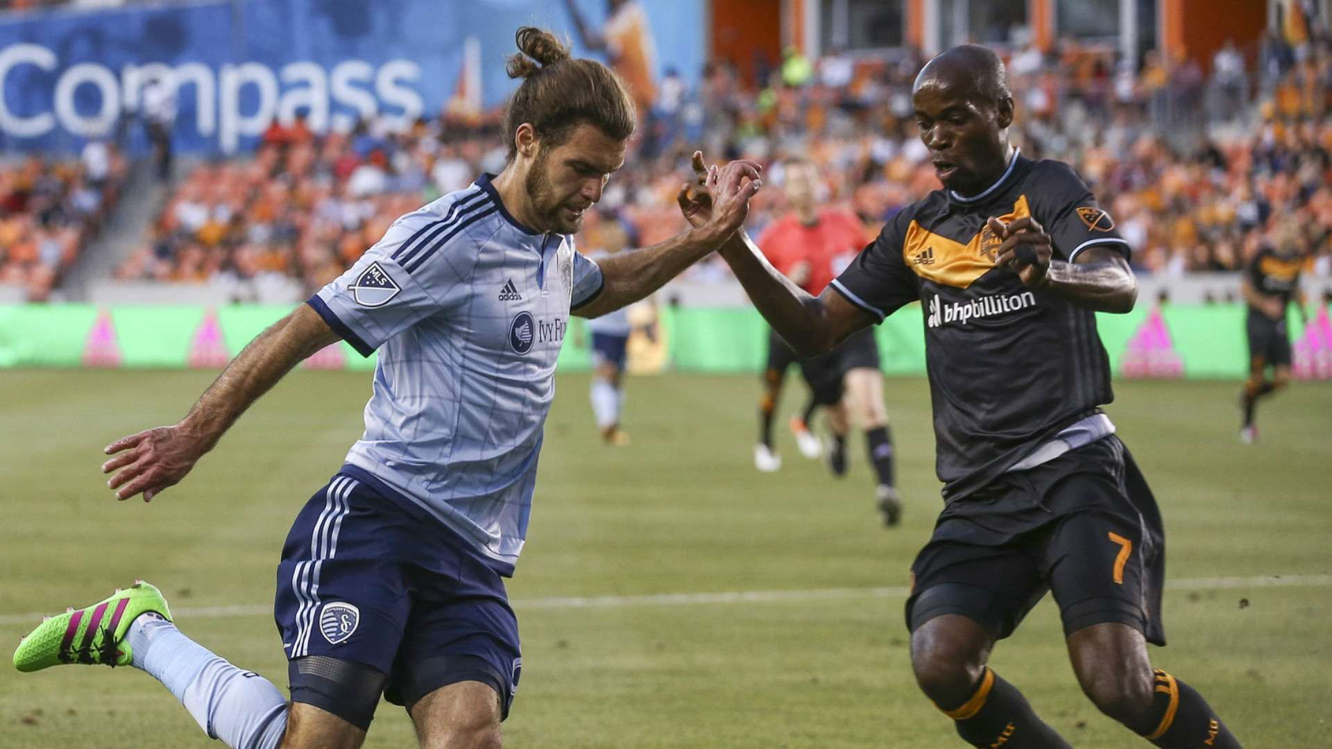 DaMarcus Beasley Graham Zusi MLS 05072016