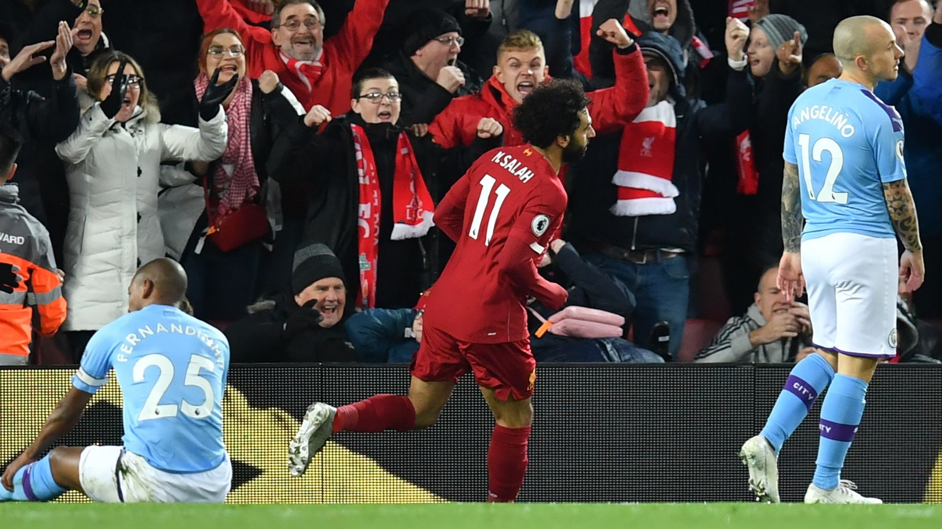 Fernandinho, Mohamed Salah, Angelino, Liverpool vs Man City