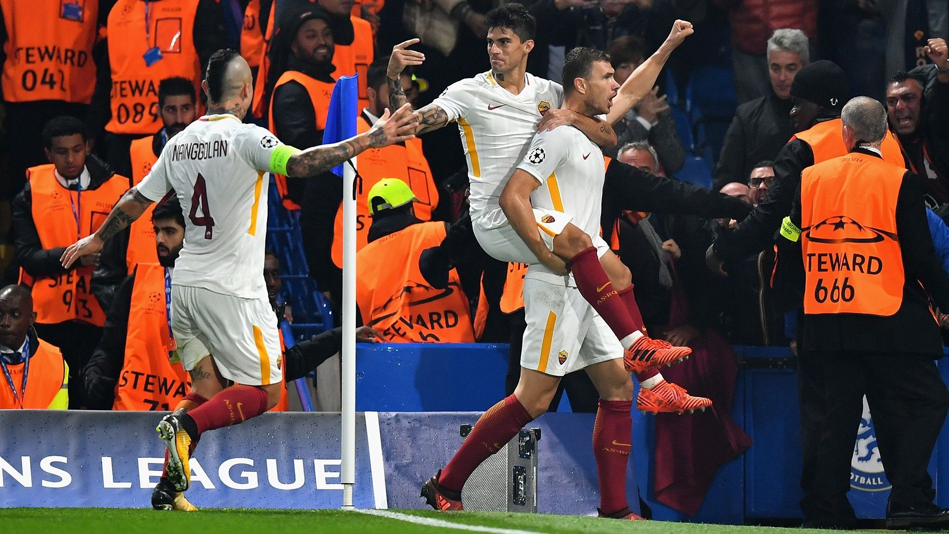 Edin Dzeko Chelsea Roma Champions League