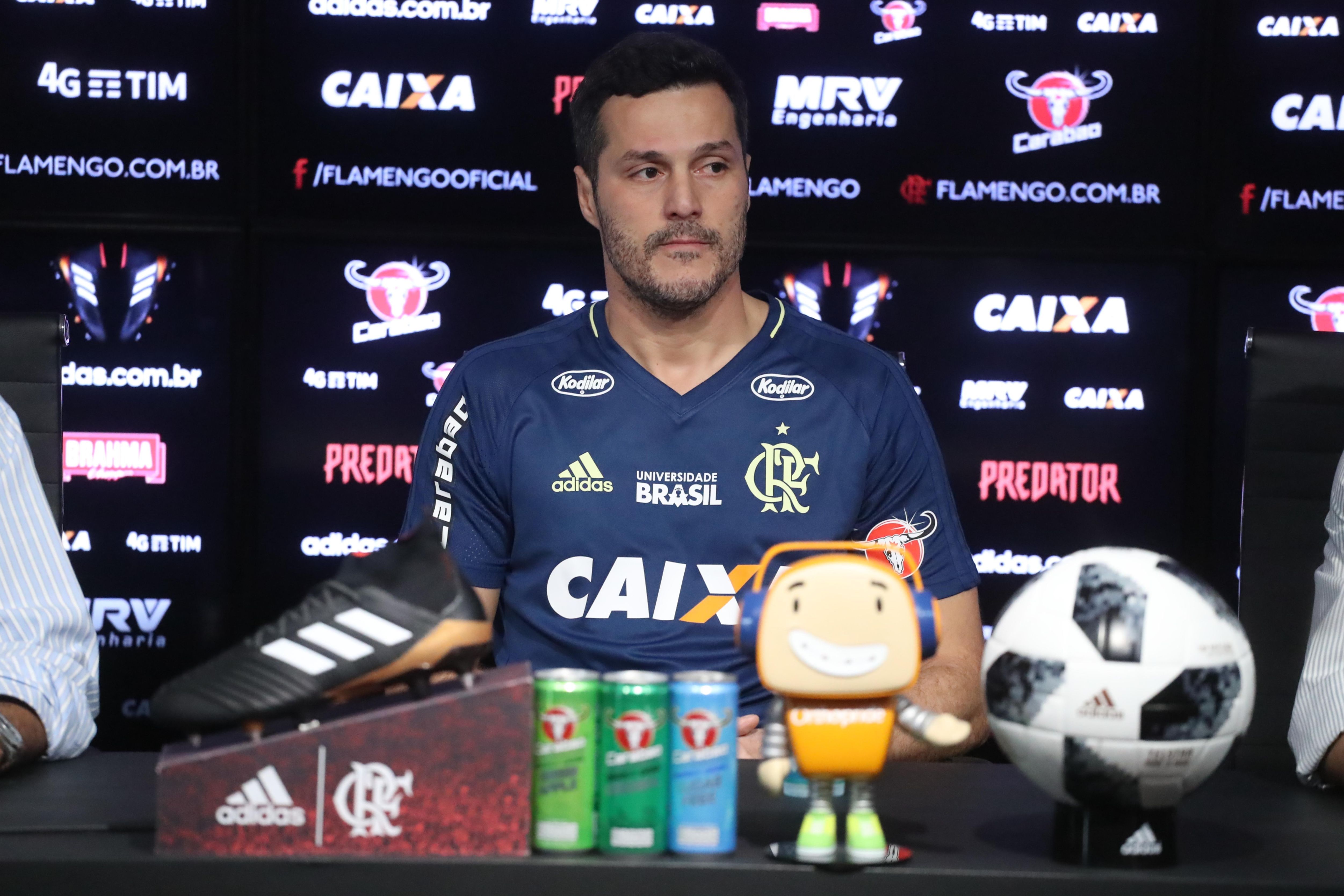 Julio Cesar Flamengo apresentação