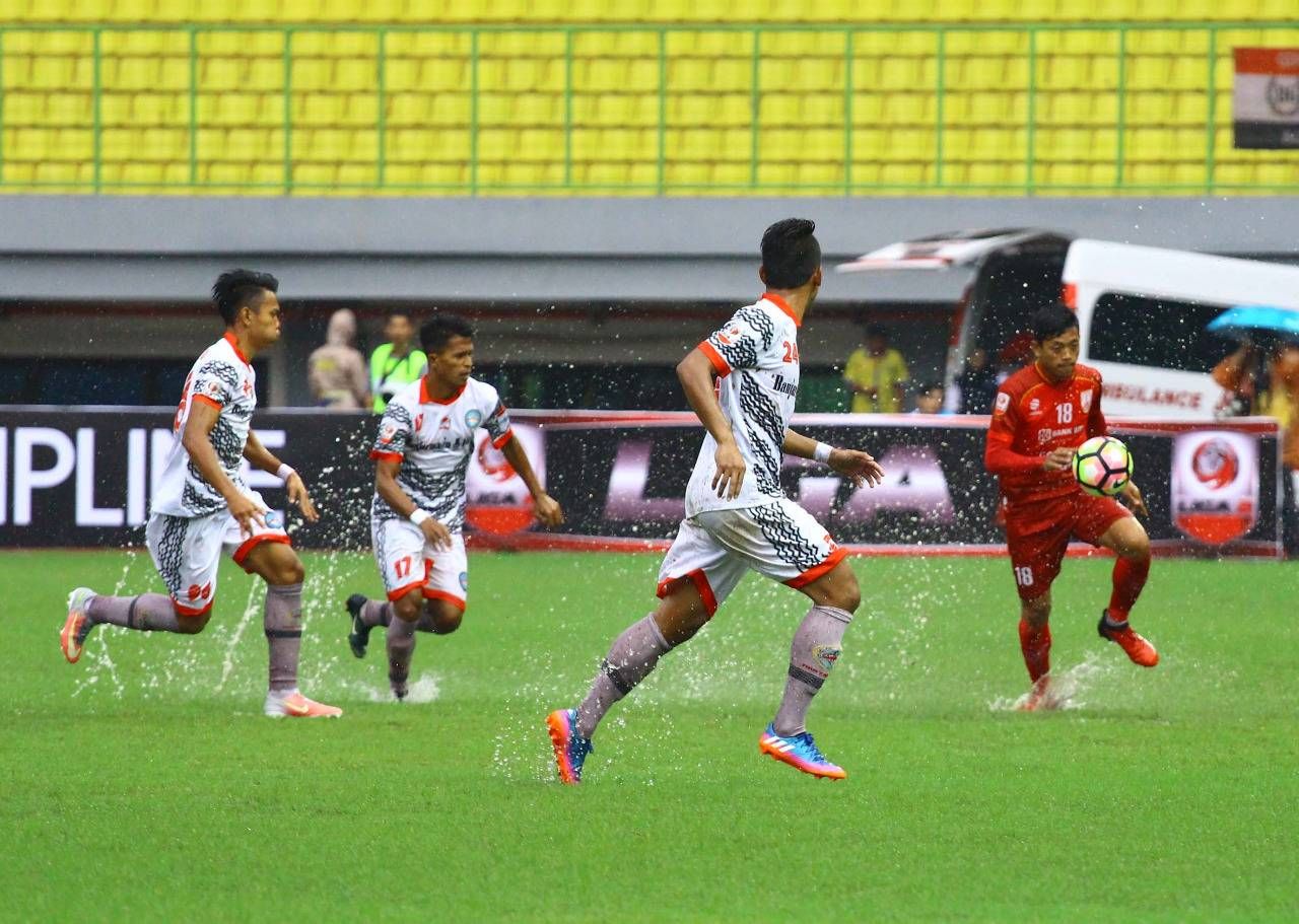 Persis Solo vs Martapura FC
