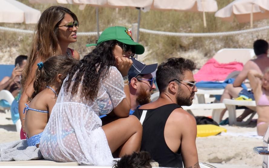 Messi Fabregas Antonella Formentera