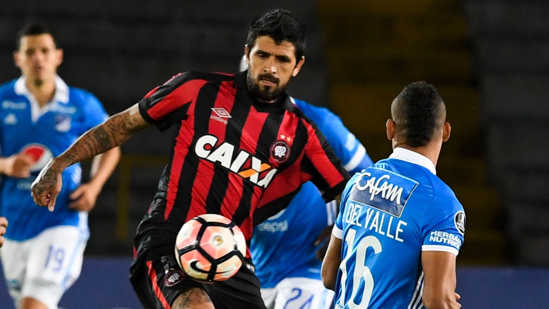Lucho González Millonarios Atlético-PR Copa Libertadores 08022017