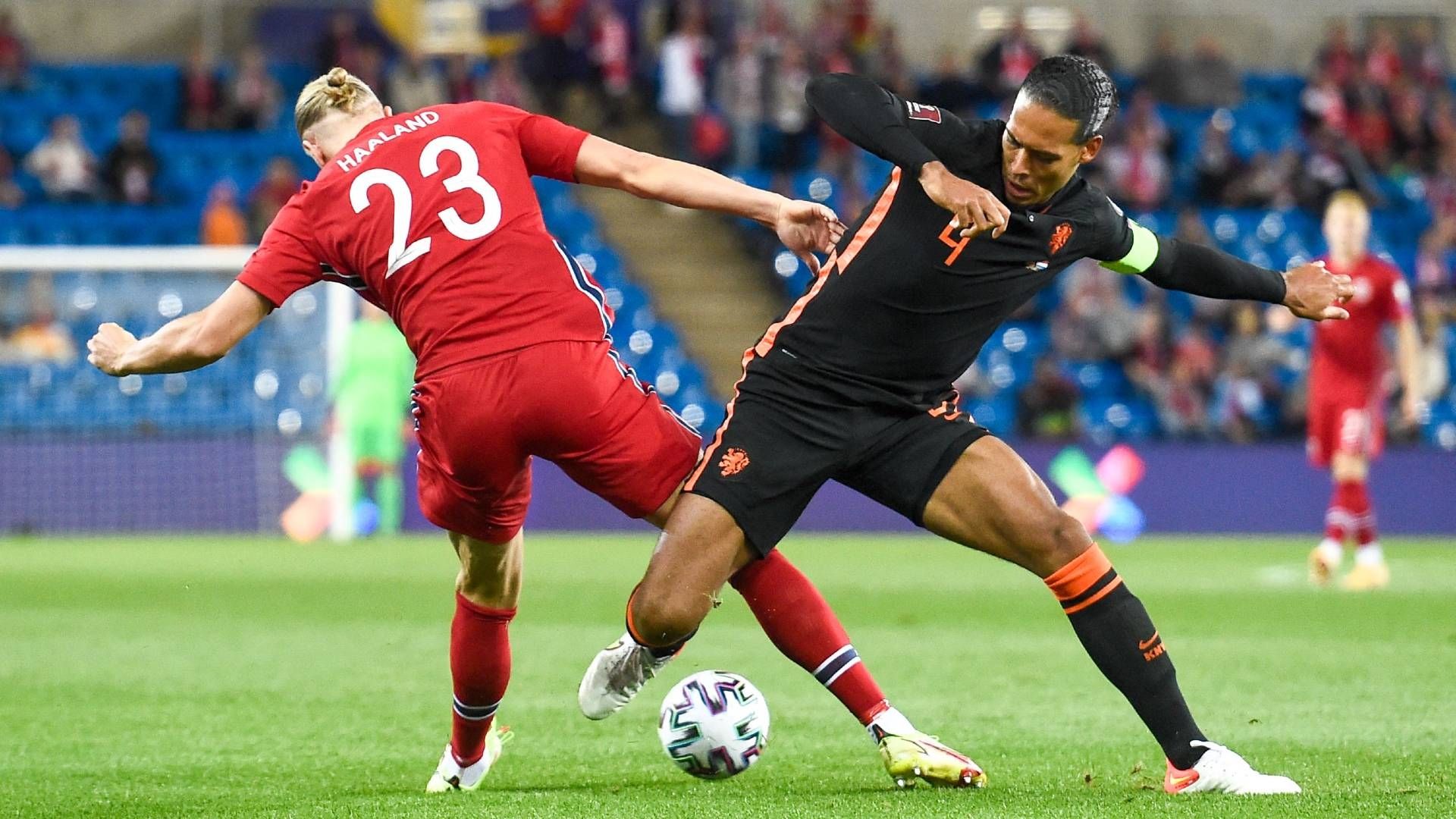 Erling Haaland Virgil van Dijk