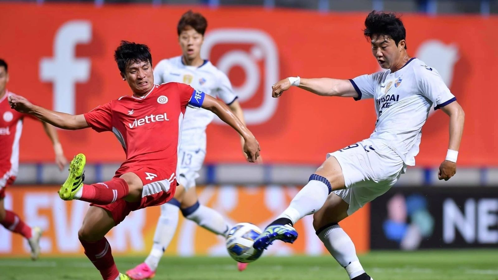 อุลซาน ฮุนได - เวียทเทล