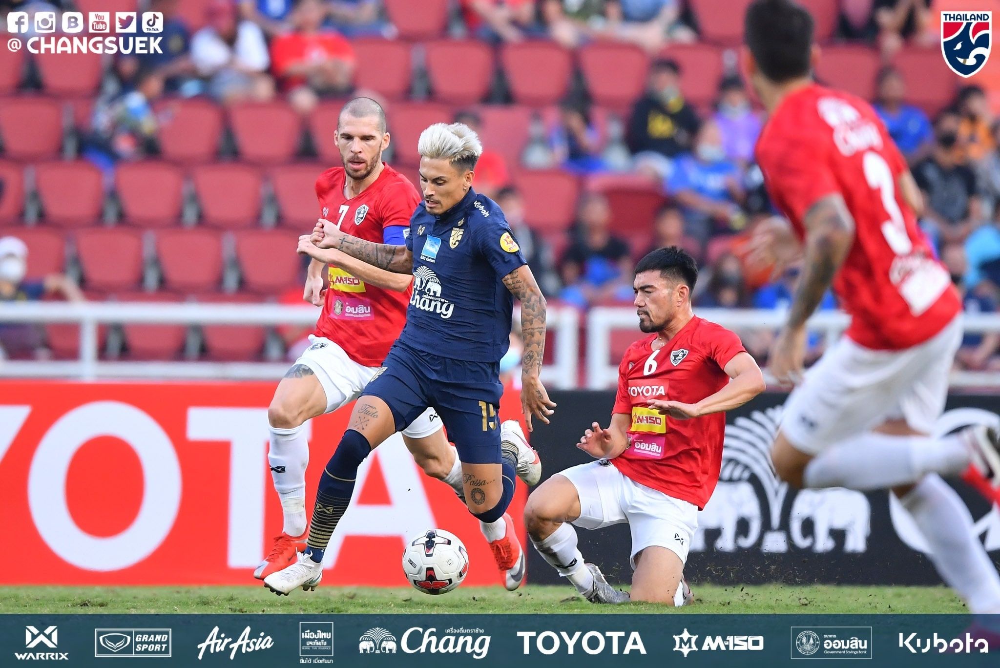 ทีมชาติไทย - ไทยลีก ออลสตาร์