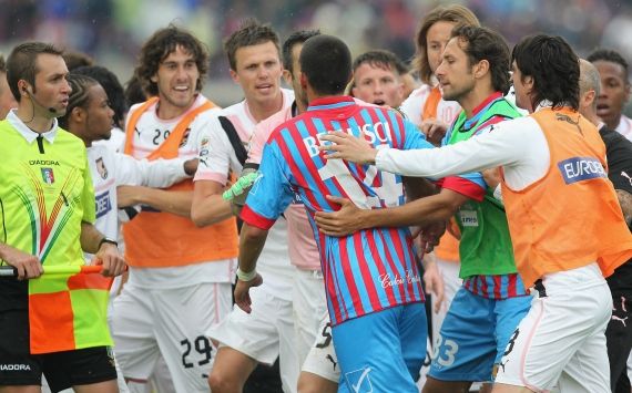Catania and Palermo players - Catania-Palermo