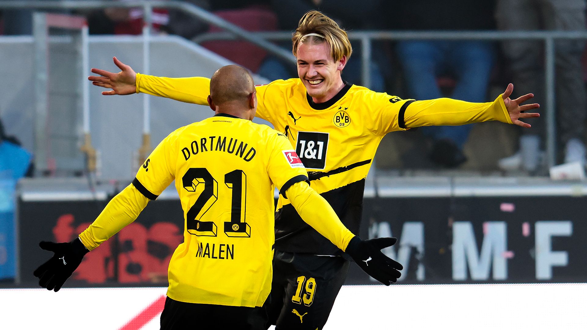 Julian Brandt Donyell Malen Borussia Dortmund