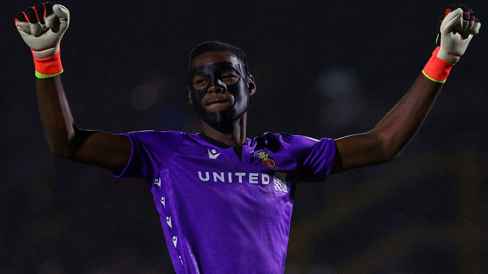 Arthur Okonkwo Wrexham 2023-24