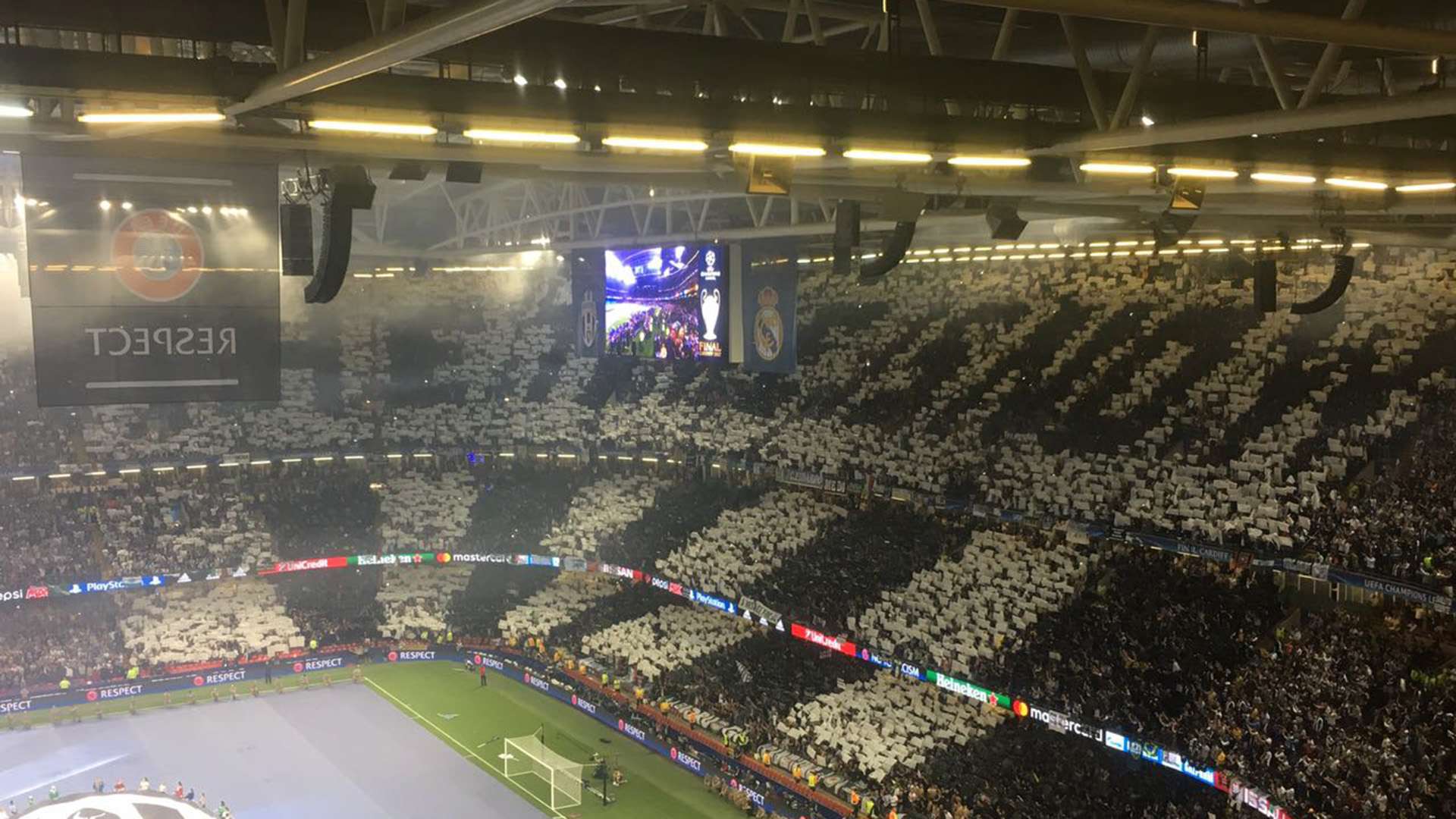 Juventus fans vs Real Madrid