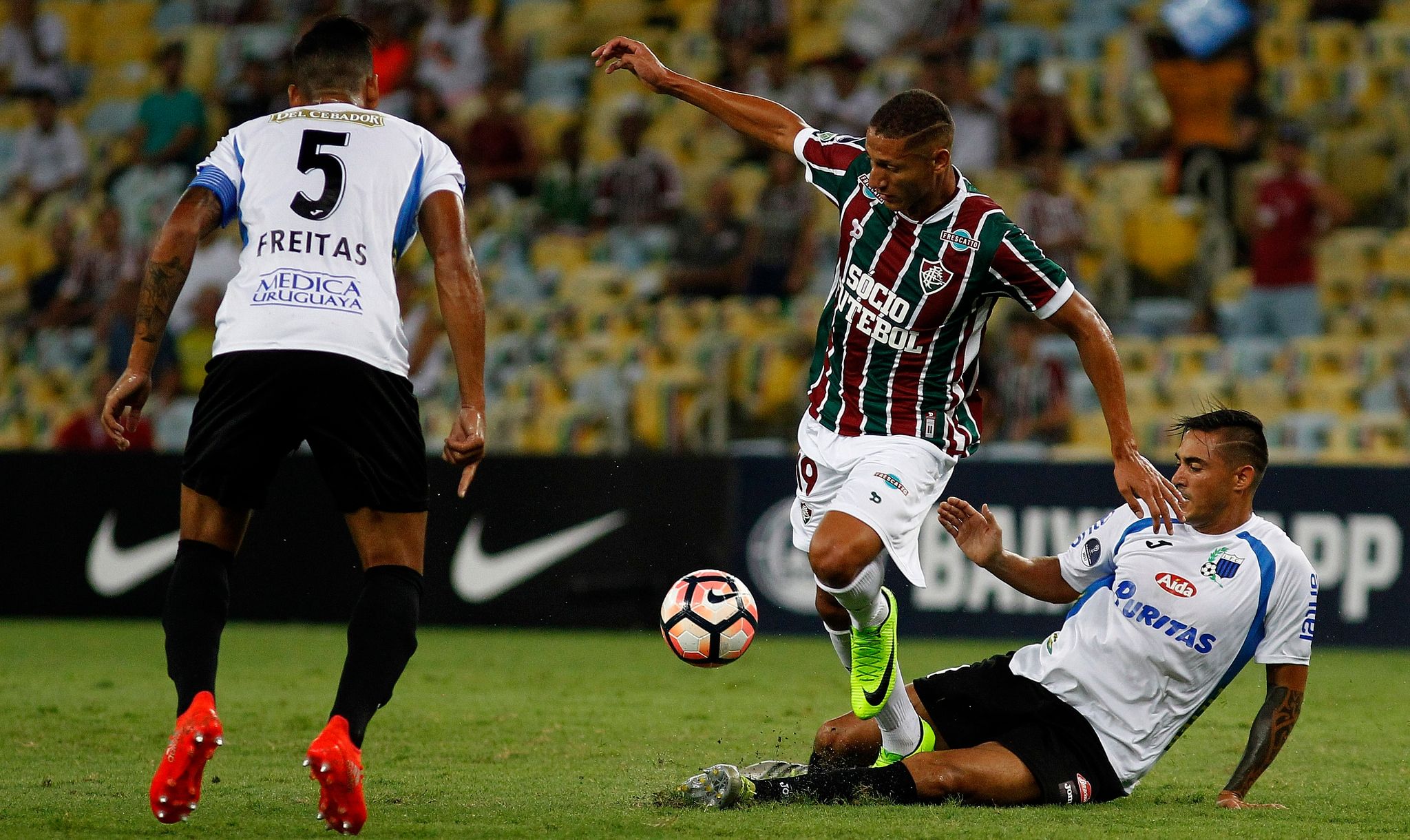 Richarlison Fluminense - Liverpool-URU 05-04-2017