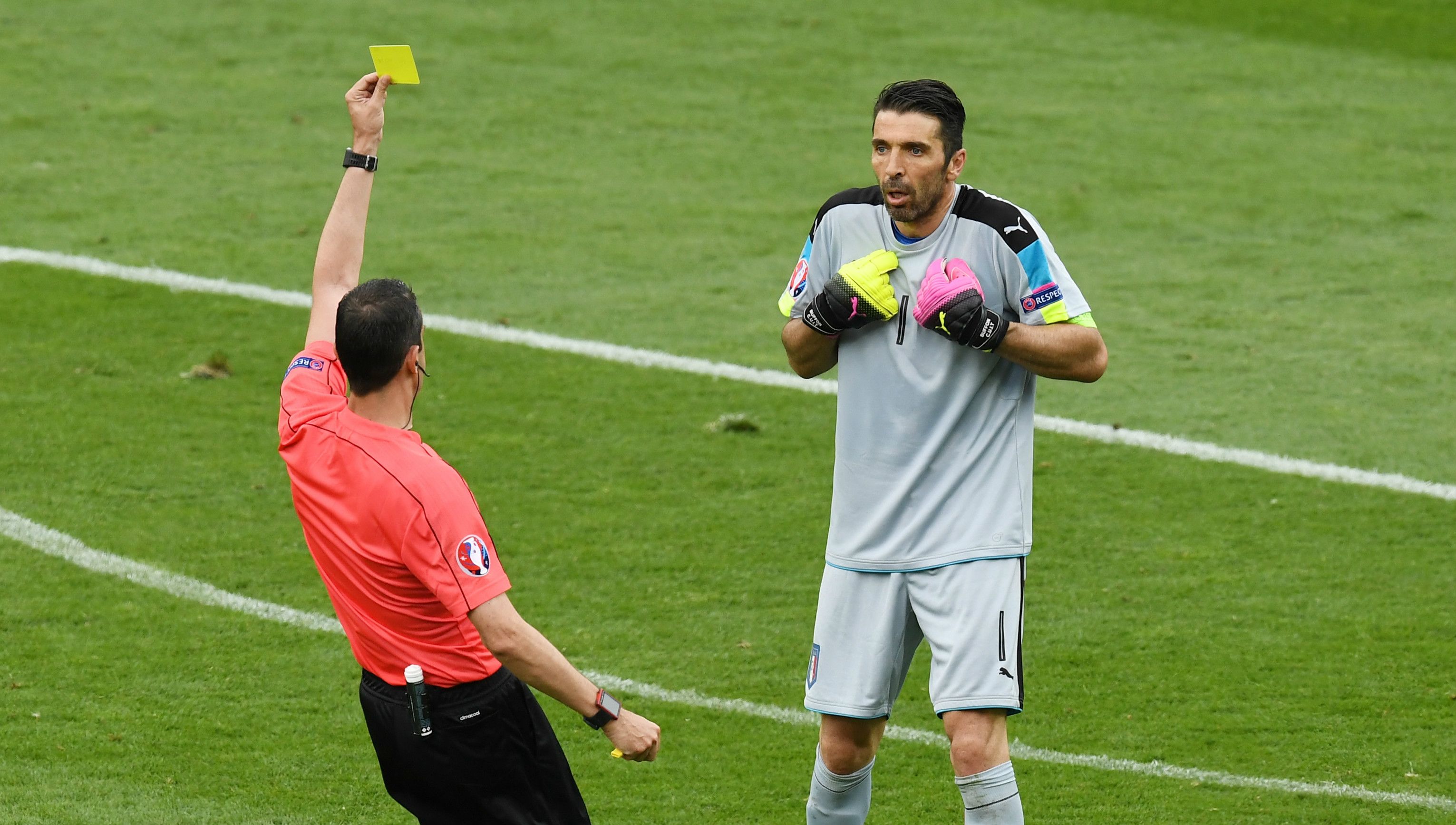 Viktor Kassai Gianluigi Buffon Italien Schweden 17062016