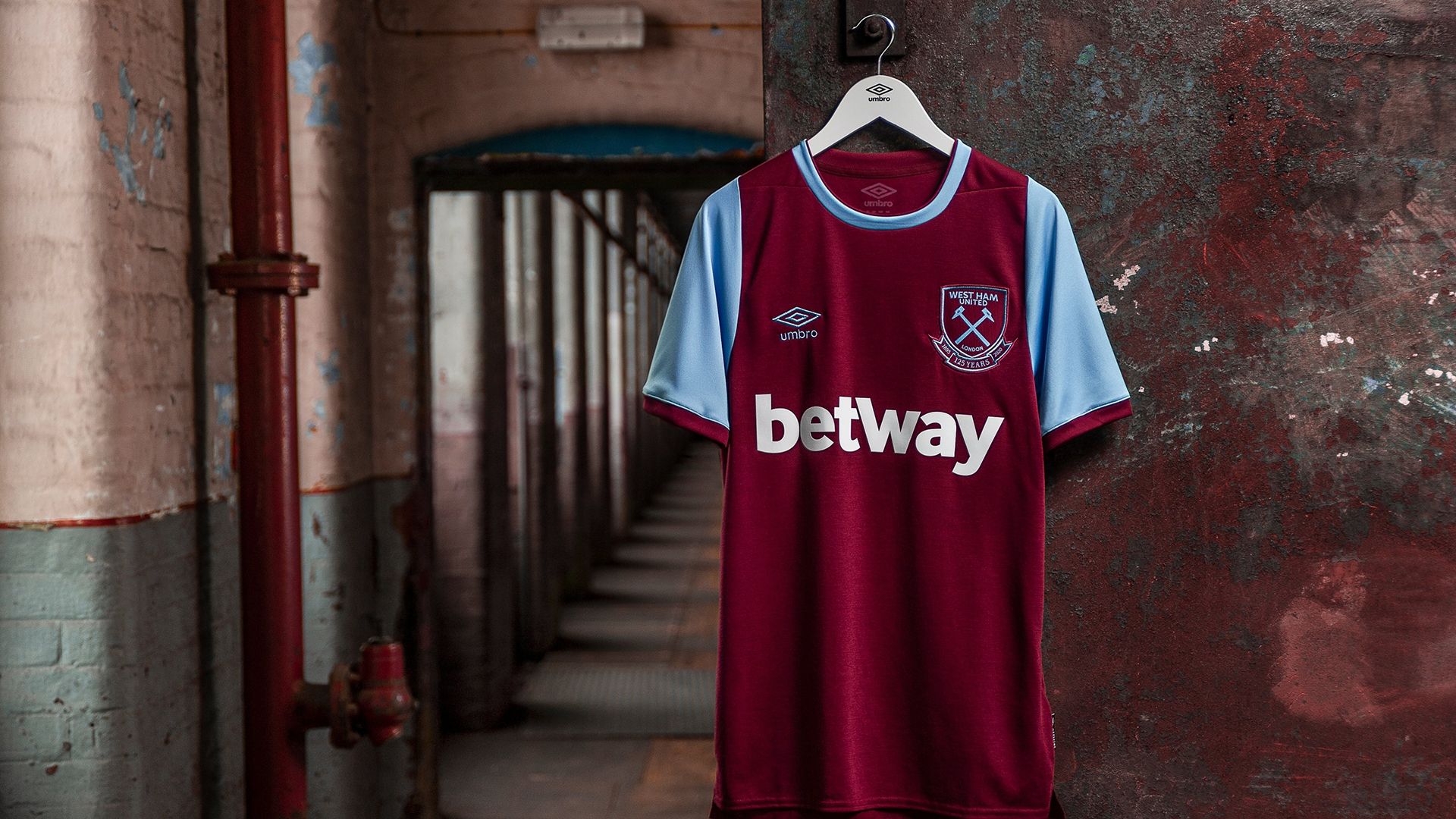 West Ham home kit 2020-21