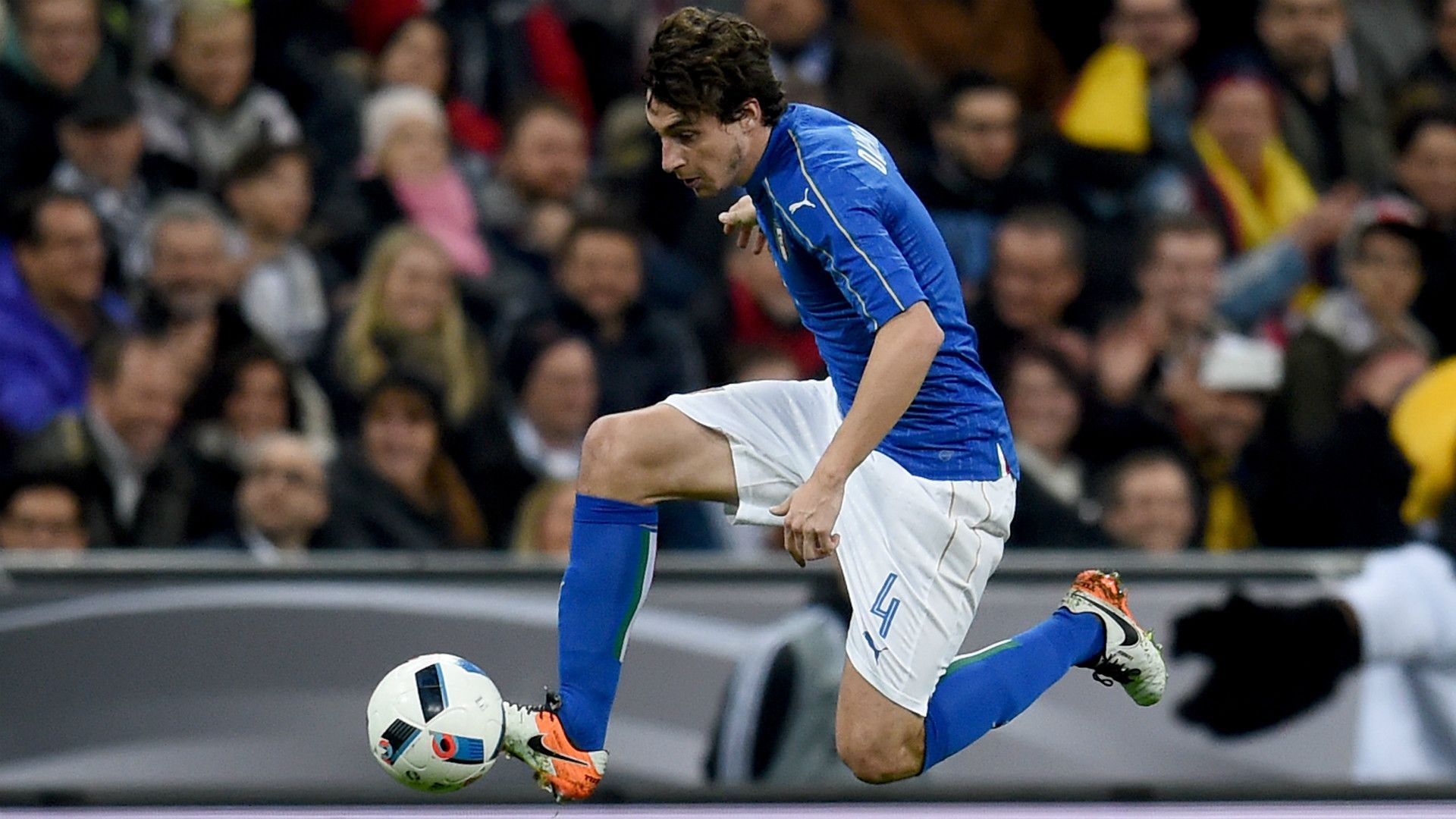 Matteo Darmian of Italy in action against Germany