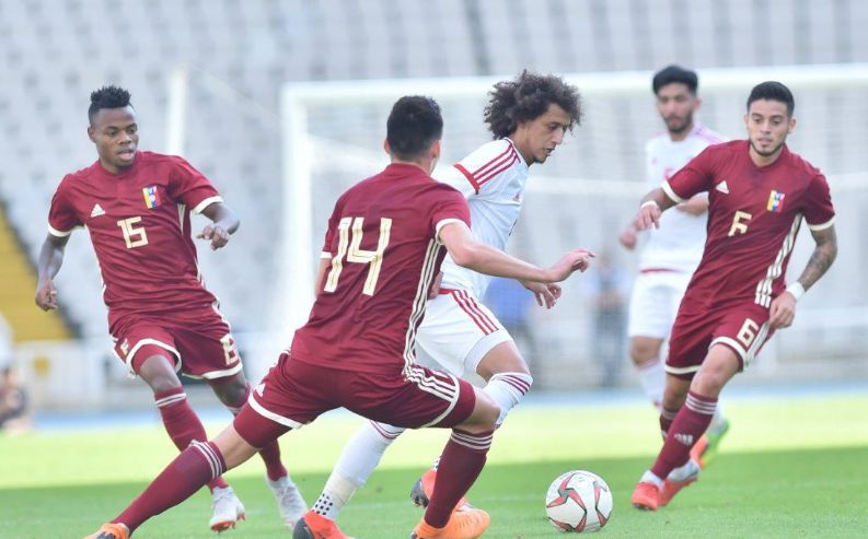 الإمارات - فنزويلا