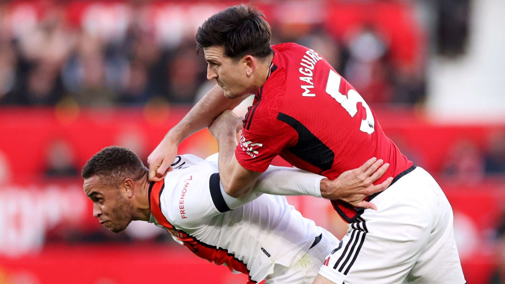 Harry Maguire Carlton Morris Man Utd Luton 2023-24