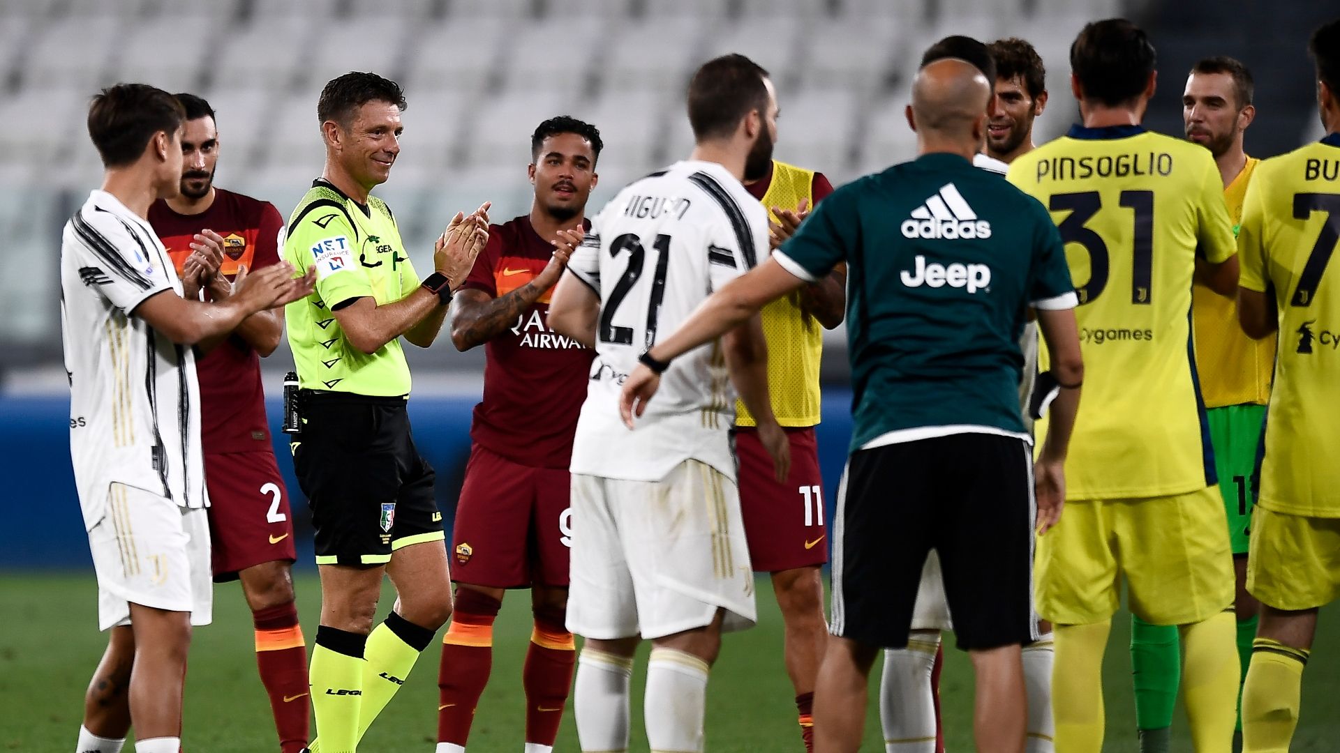 Pasillo Juventus Roma