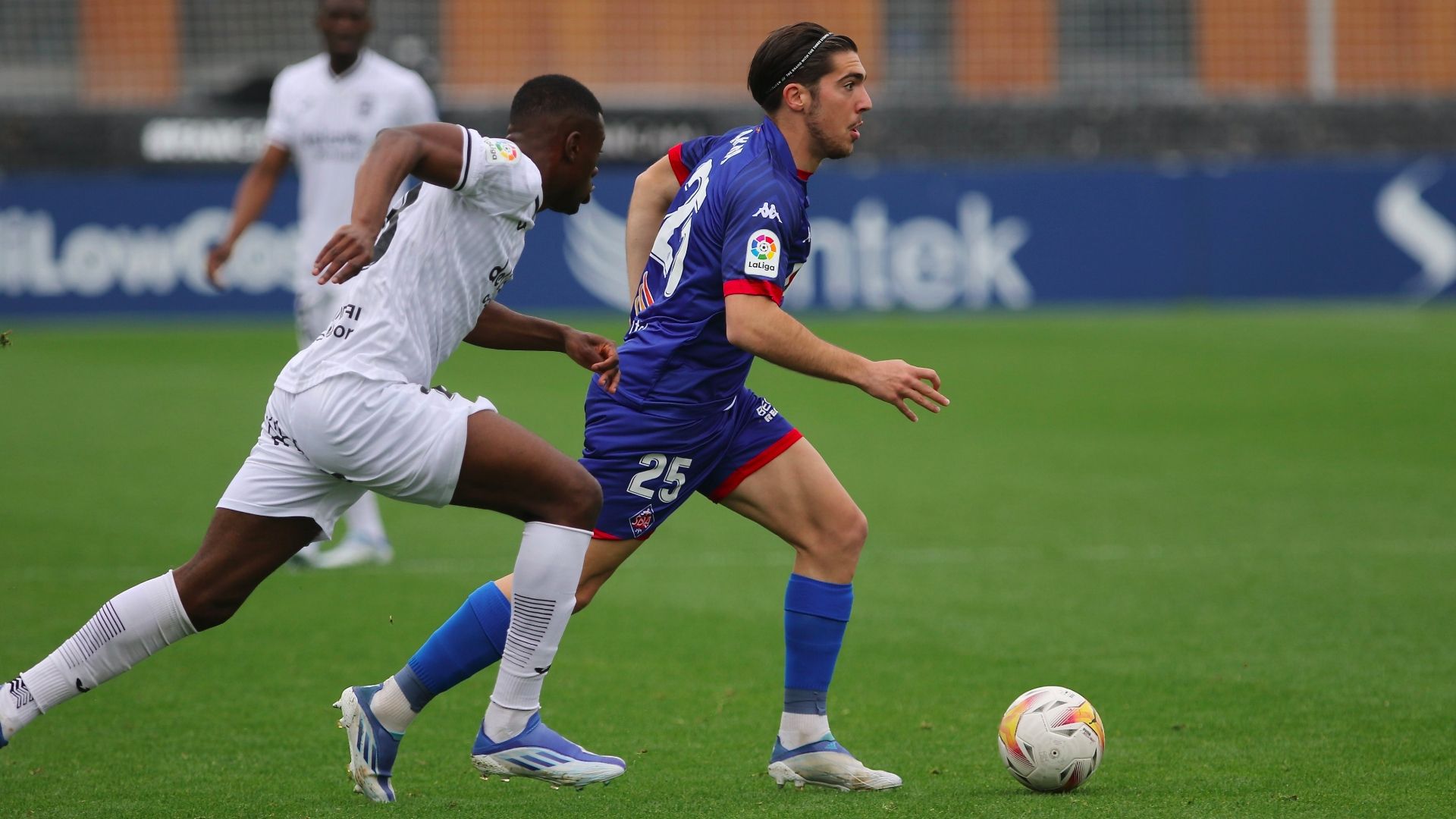 Larrazabal Amorebieta