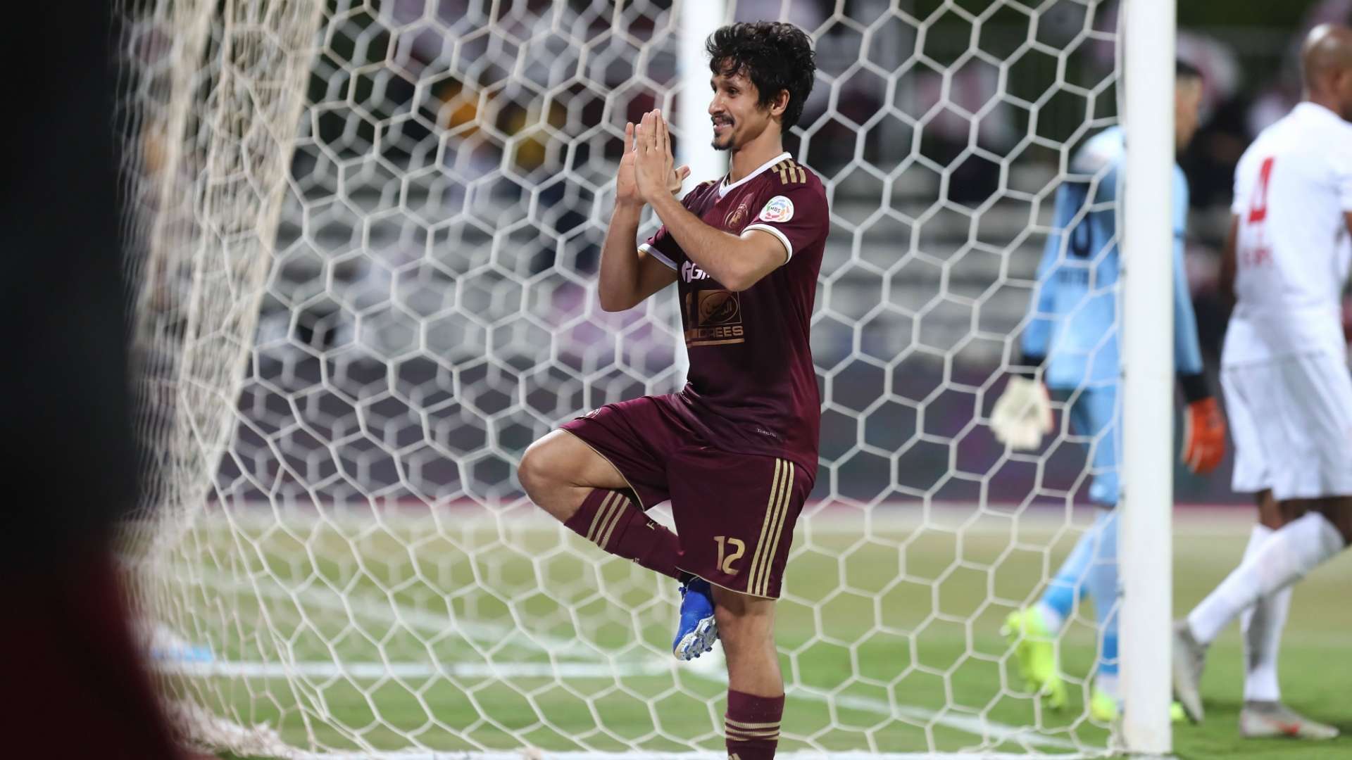 خالد الغامدي مدافع الفيصلي يحتفل بهدفه ضد ضمك الدوري السعودي