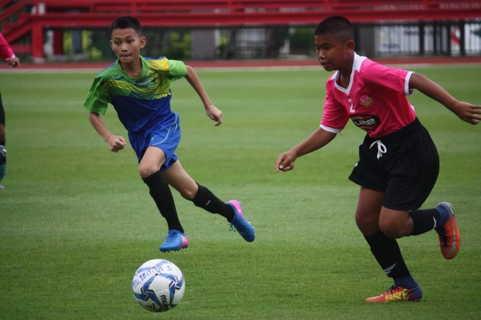 นครนนท์คัพ 2018