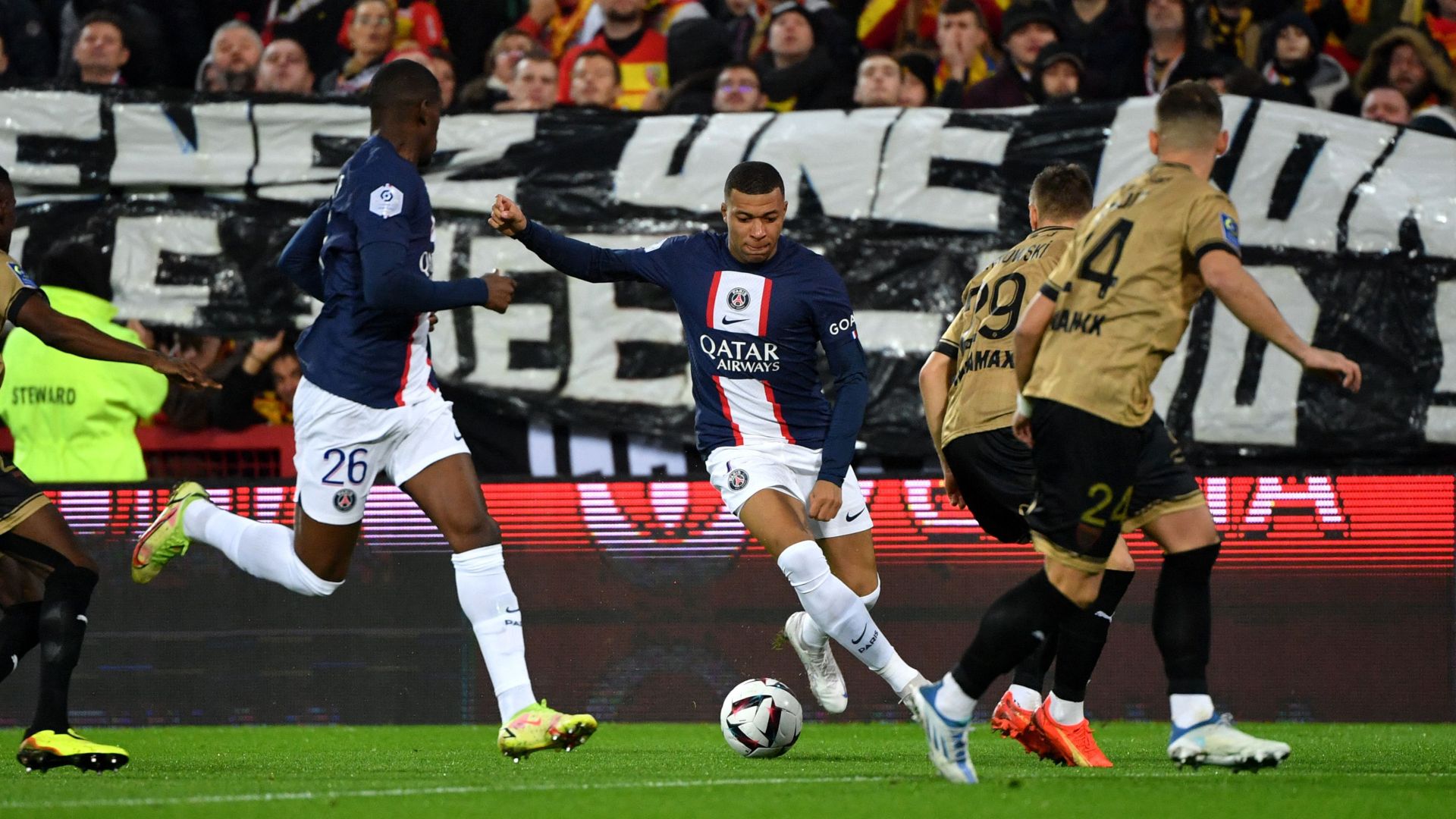 Kylian Mbappe Lens PSG Ligue 1 01012023
