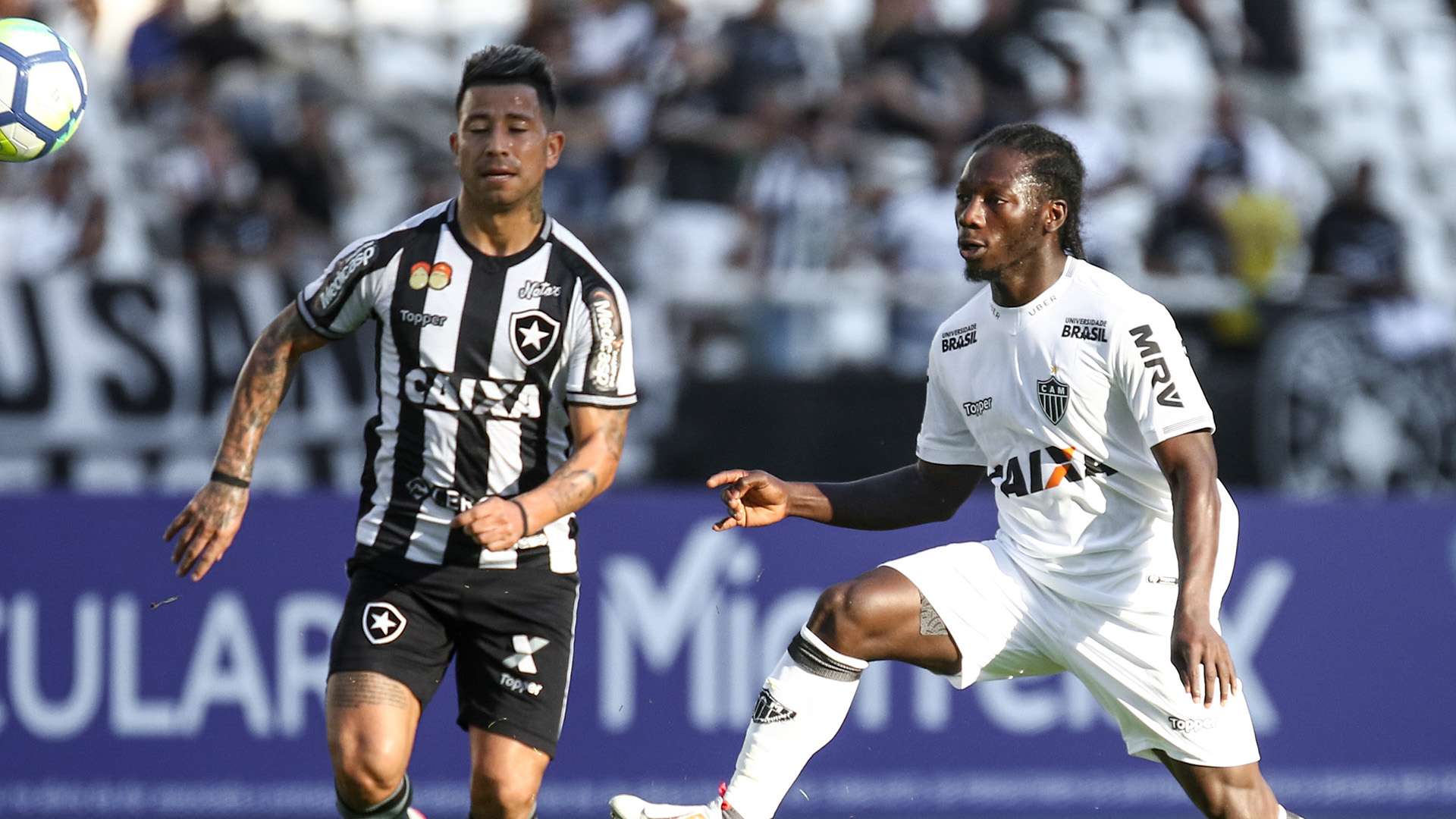 Leo Valencia Yimmi Chará Botafogo Atlético-MG Brasileirão Série A 2018 19082018