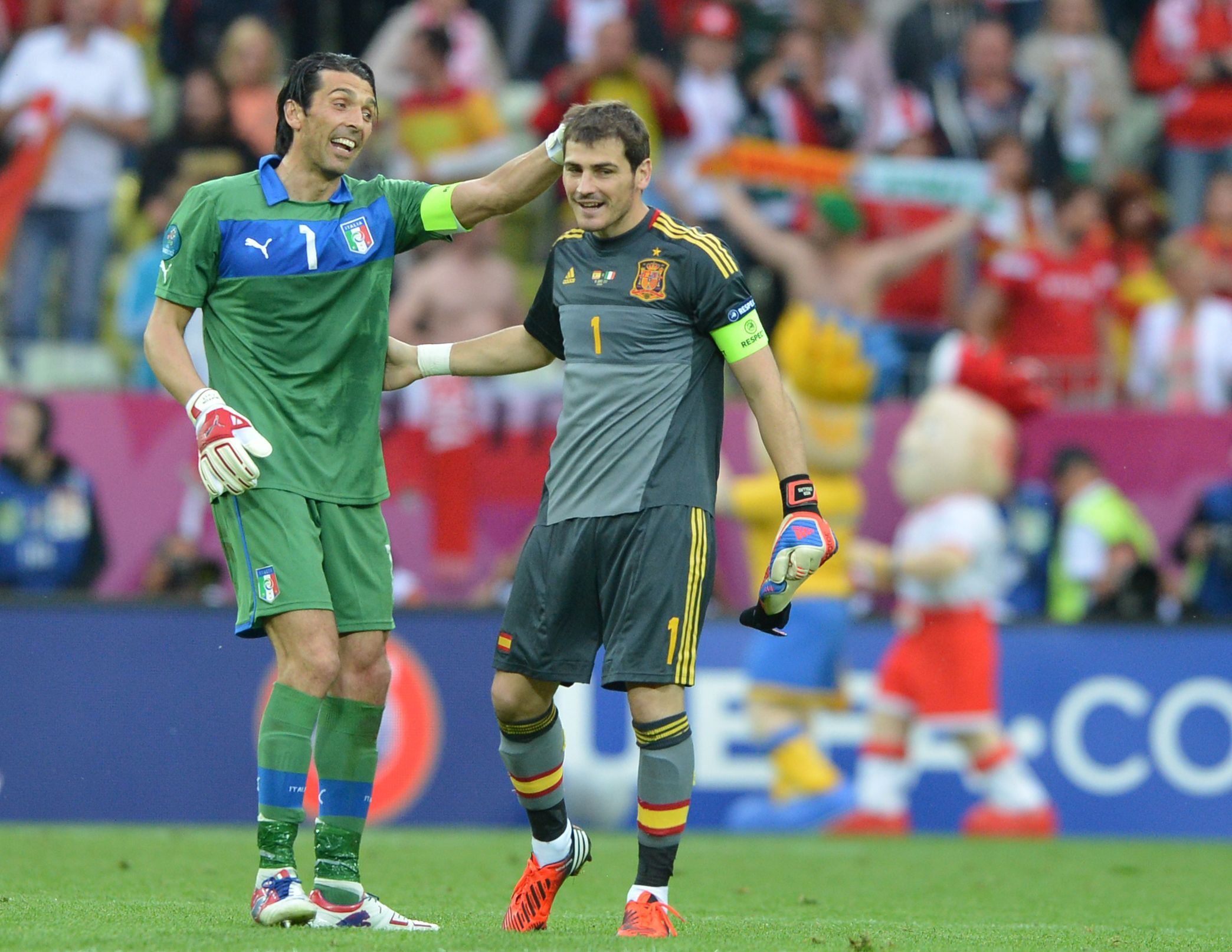 Juventus' Gianluigi Buffon and Real Madrid's Iker Casillas