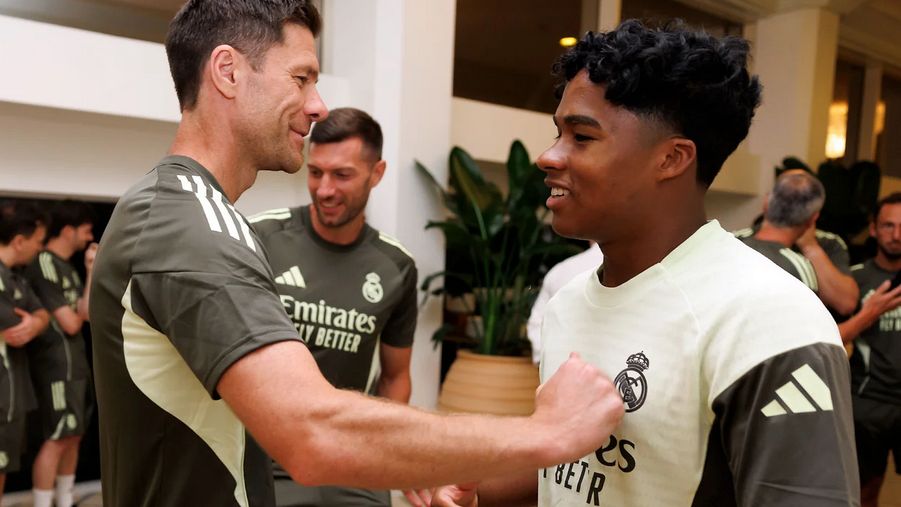 Endrick Xabi Alonso Real Madrid