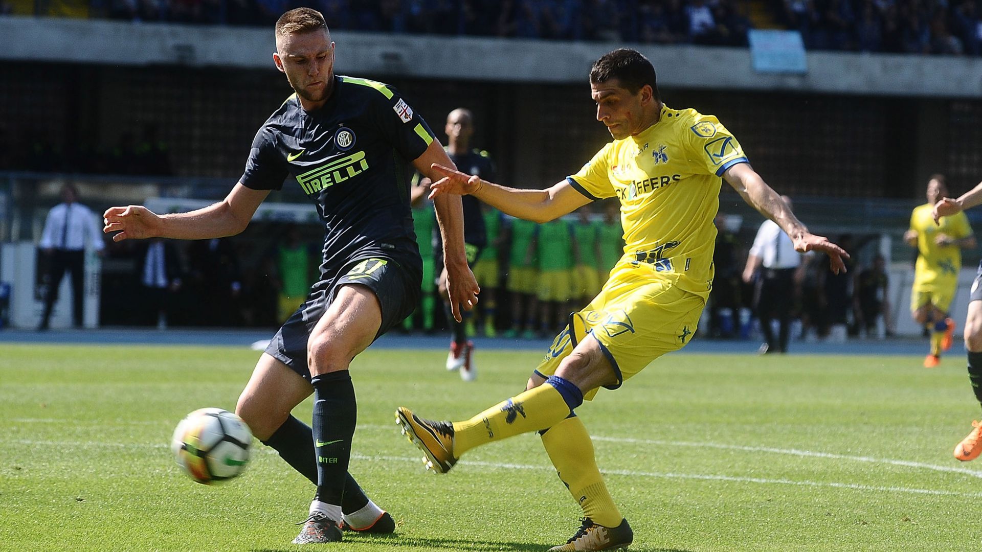 Manuel Pucciarelli Milan Skriniar Chievo Inter