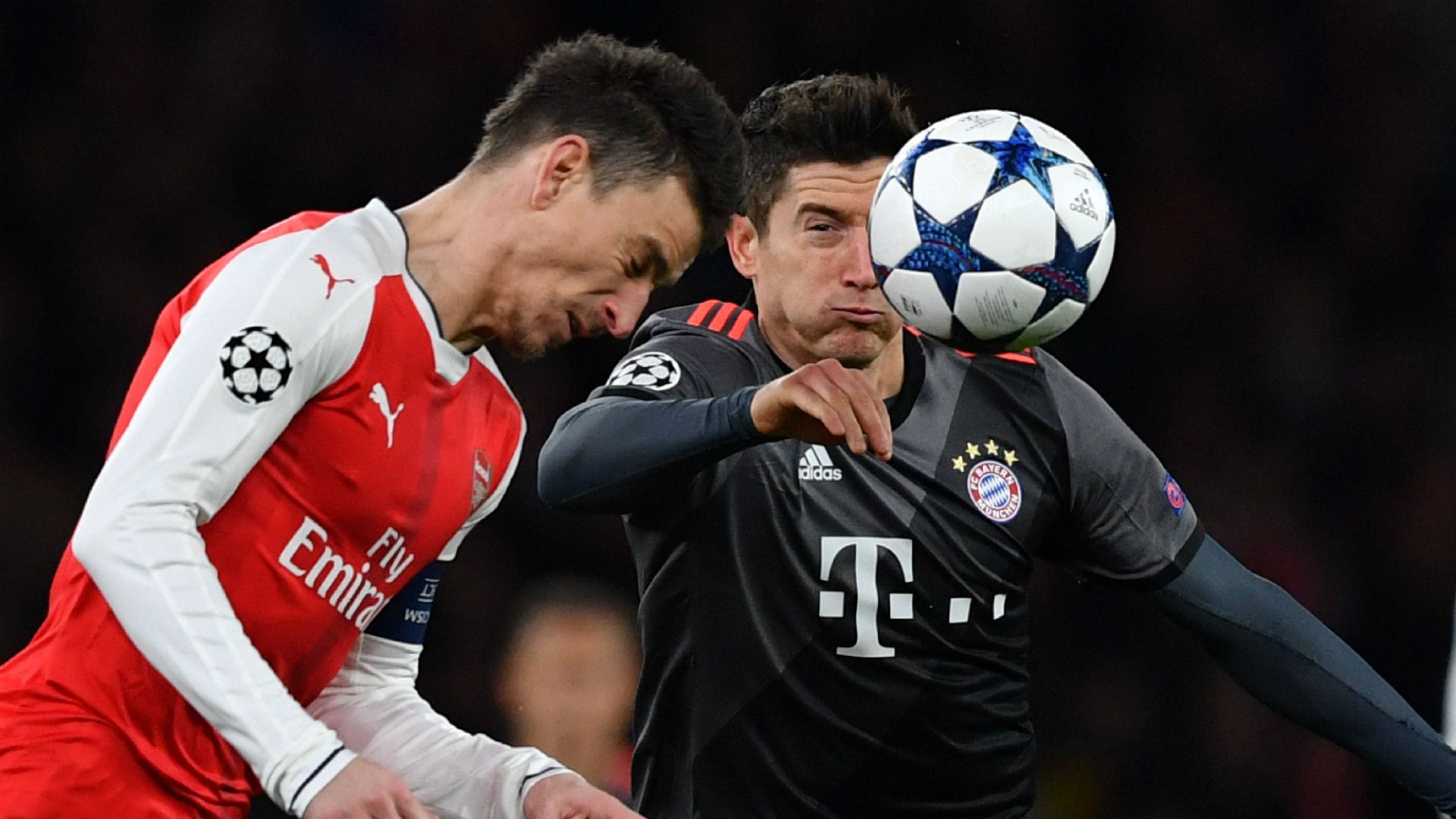 Laurent Koscielny Robert Lewandowski FC Arsenal FC Bayern München Champions League 030717