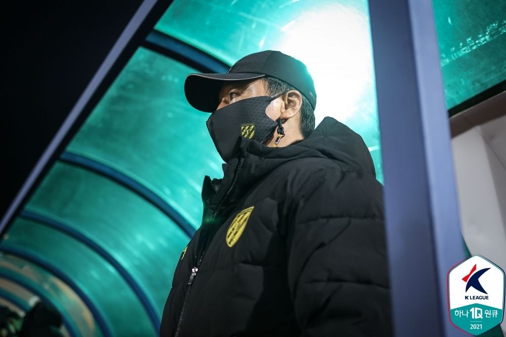 전남 전경준 감독