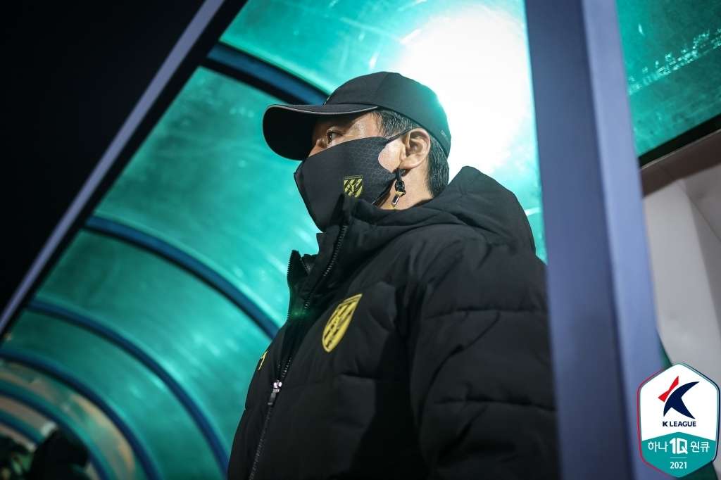 전남 전경준 감독