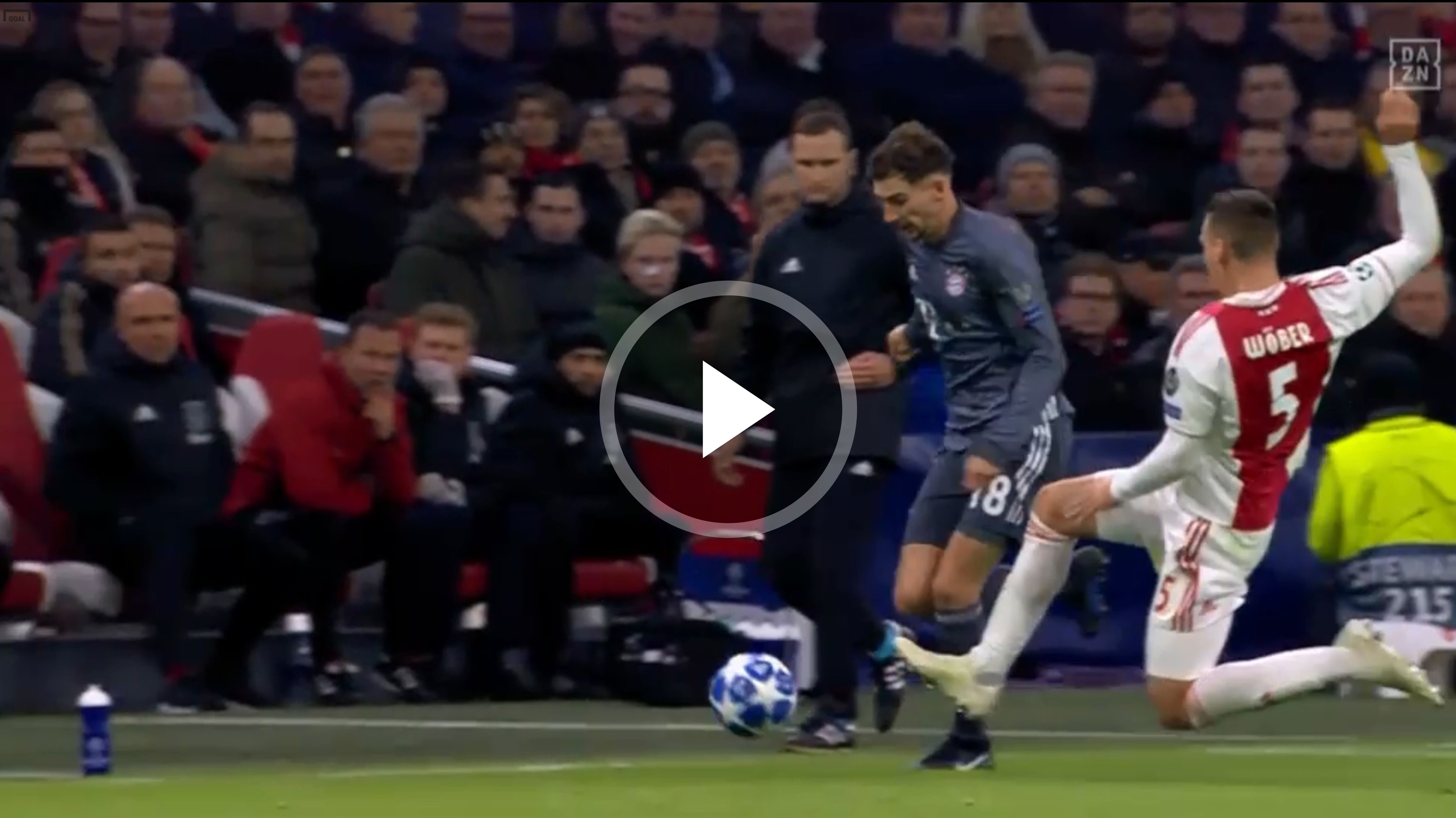 Maximilian Wöber Leon Gortzka Foul GFX Playbutton