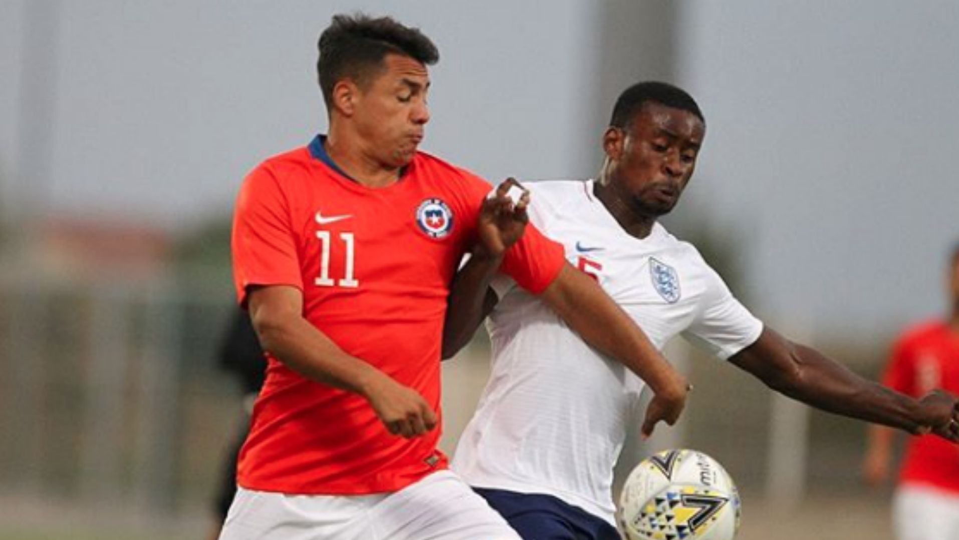 070619 Marc Guehi Iván Morales Chile Inglaterra