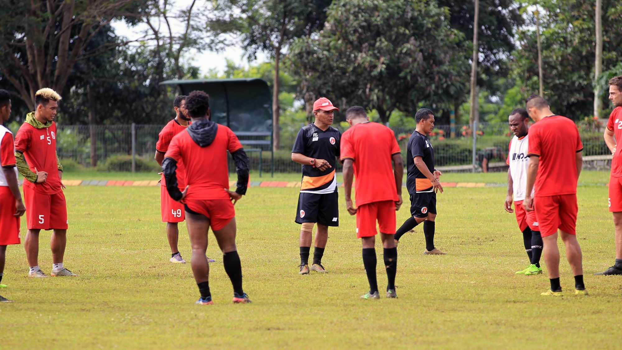 Latihan Perseru Serui