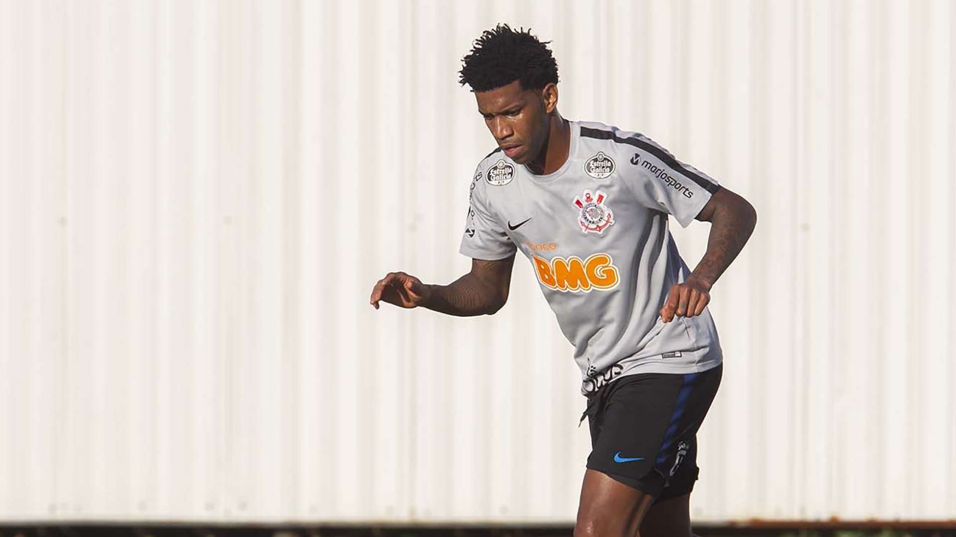Gil treino Corinthians 10071029