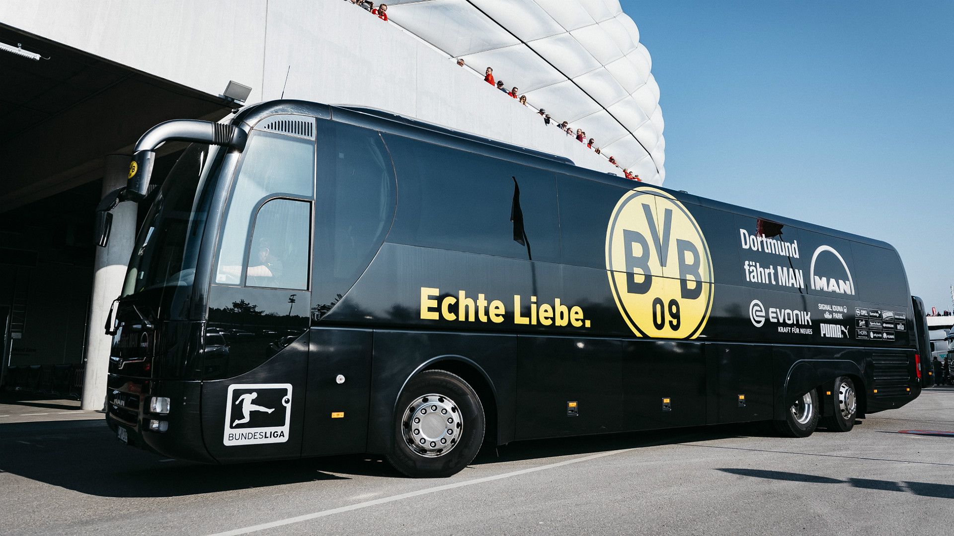 Borussia Dortmund Bus