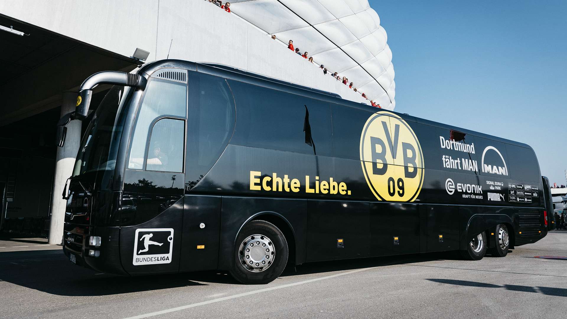 Borussia Dortmund Bus