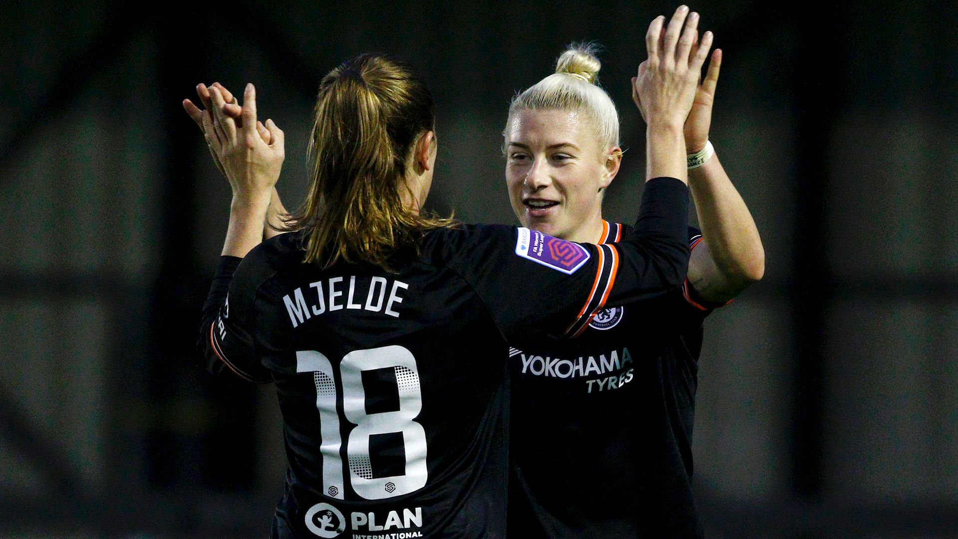 Beth England Maren Mjelde Chelsea 2019