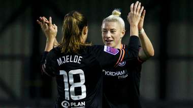 Beth England Maren Mjelde Chelsea 2019