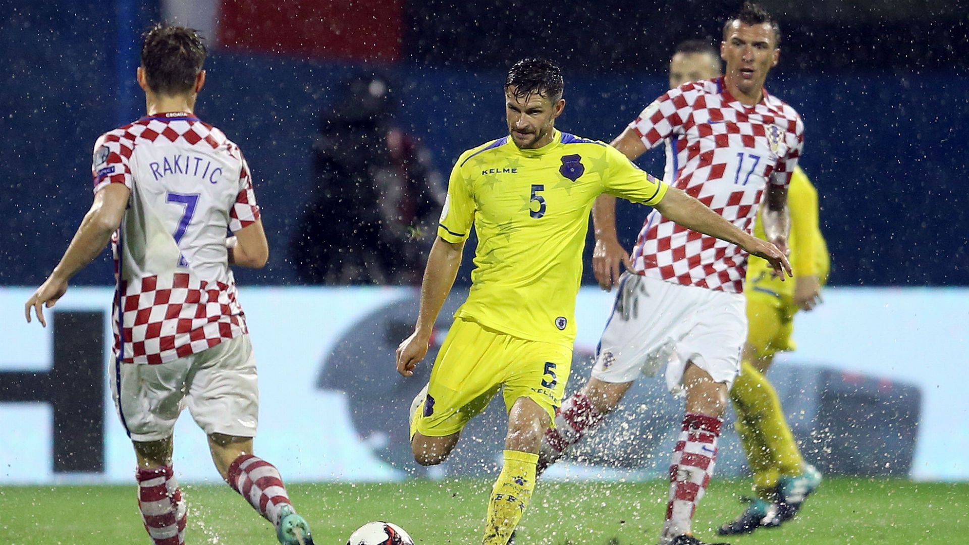 Mandzukic Rakitic Croatia Kosovo WC QUALIFICATION 02092017