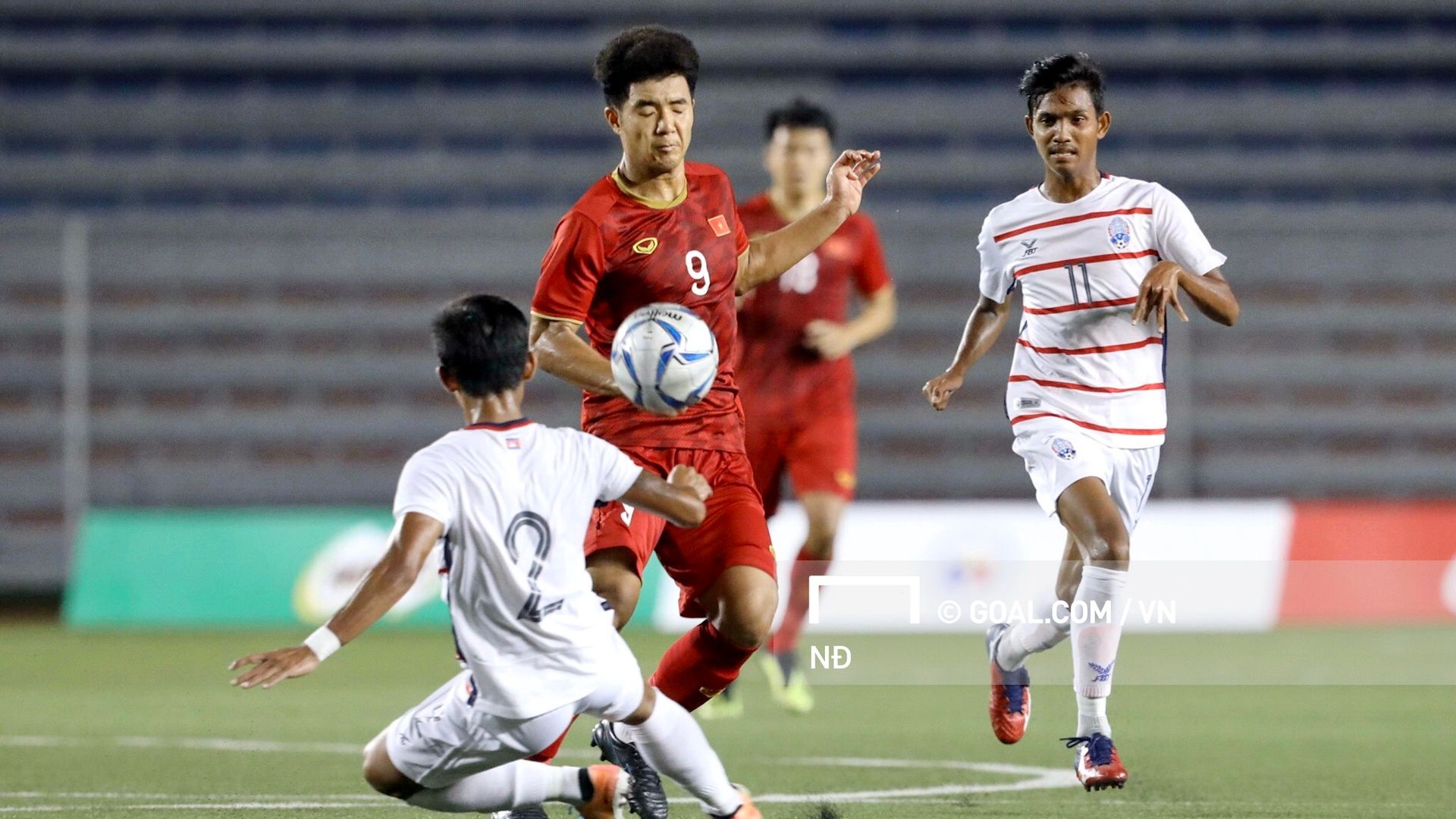 Kết quả U22 Việt Nam 4-0 U22 Campuchia. Highlights U22 Việt Nam 4-0 U22 Campuchia. Đức Chinh. Tiến Linh chấn thương. Văn Toản cản phá penalty thành công. Keo Sokpheng sút hỏng phạt đền. U22 Campuchia. Park Hang-seo. Felix Dalmas. Thành Chung nhận hai thẻ vàng. TRỰC TIẾP VTV6 U22 Việt Nam vs U22 Campuchia. Link xem U22 Việt Nam vs U22 Campuchia. Xem trực tiếp U22 Việt Nam vs U22 Campuchia. Trực tiếp bóng đá hôm nay. Xem VTV6. SEA Games 30. Lịch thi đấu U22 Việt Nam. Trực tiếp bóng đá. Bóng đá. Xem bóng đá. Kết quả SEA Games. Kết quả bóng đá. Park Hang-seo. Nguyễn Quang Hải. Quang Hải chấn thương. Nguyễn Tiến Linh. Đoàn Văn Hậu. Bùi Tiến Dũng. Nguyễn Văn Toản. Bùi Tiến Dũng bắt chính. Bùi Tiến Dũng mắc sai lầm. Trực tiếp U22 Việt Nam kênh nào. Xem trực tiếp U22 Việt Nam kênh nào.