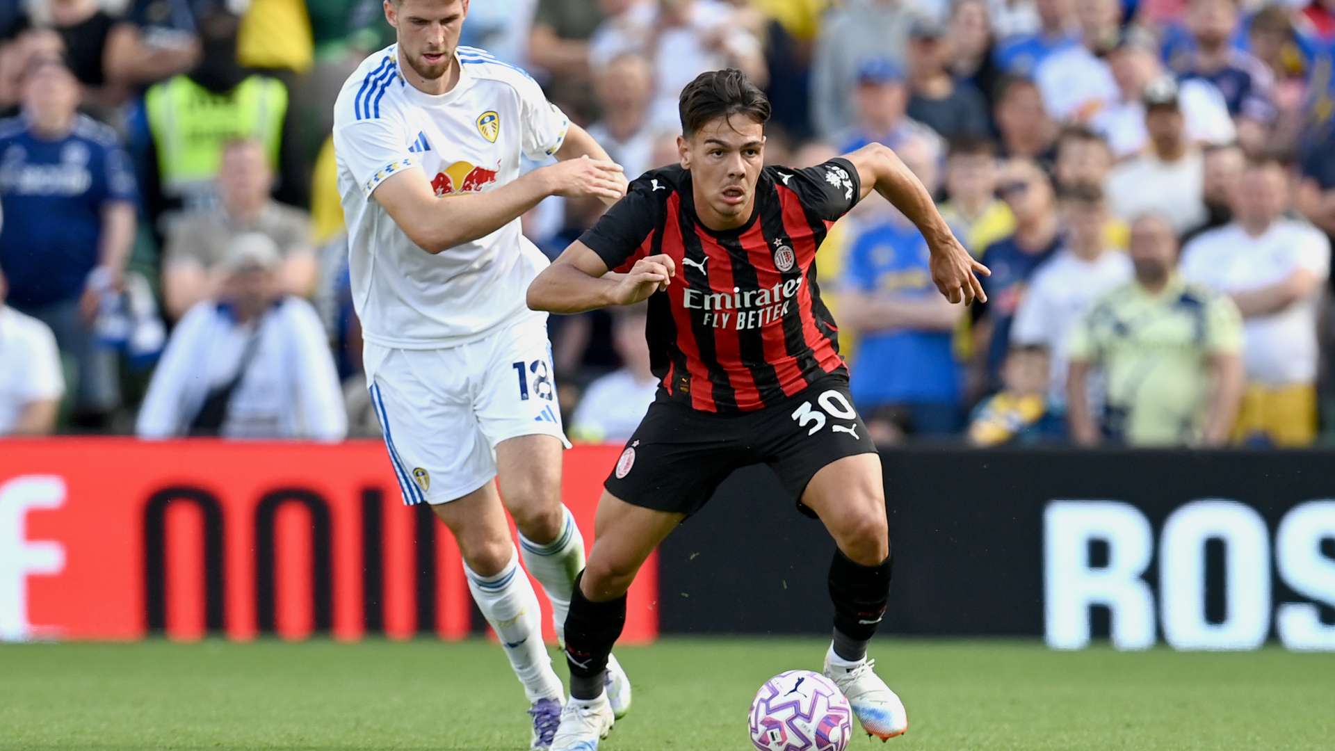 jashari leeds milan 9 agosto 2025